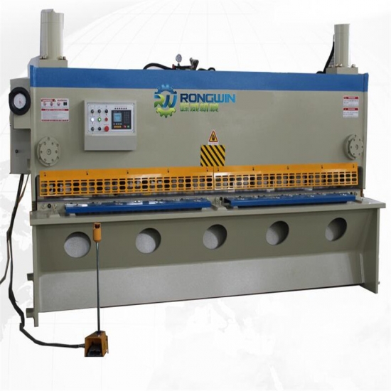 Metal Sheet Cutting Machine